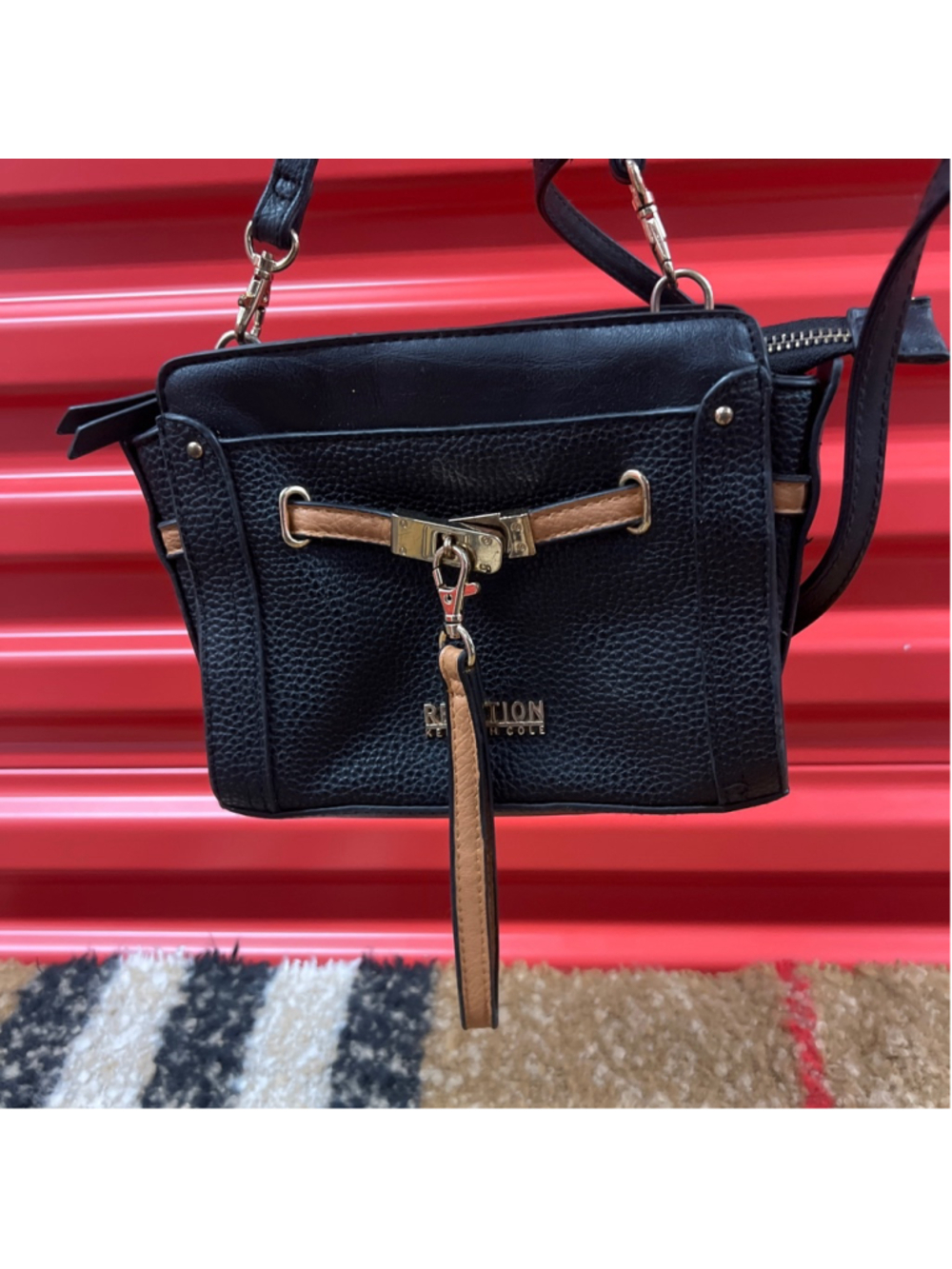 Women's Reaction Kenneth Cole Crossbody Bag One Size Black Tan